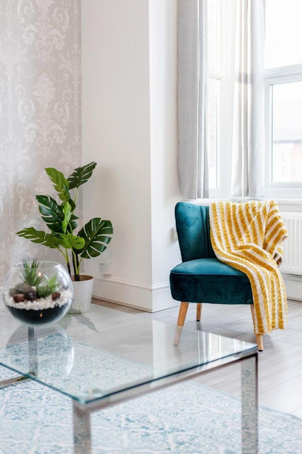 Business & Leisure 2 Bedroom & Parking By Damask Homes Ilford Zewnętrze zdjęcie